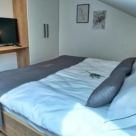 Lipa Plac Apartment Postojna