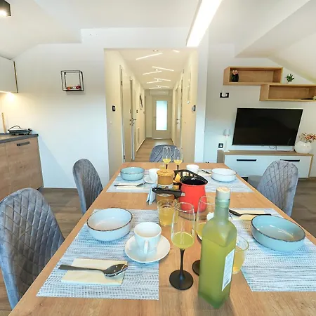 Lipa Plac Apartment *